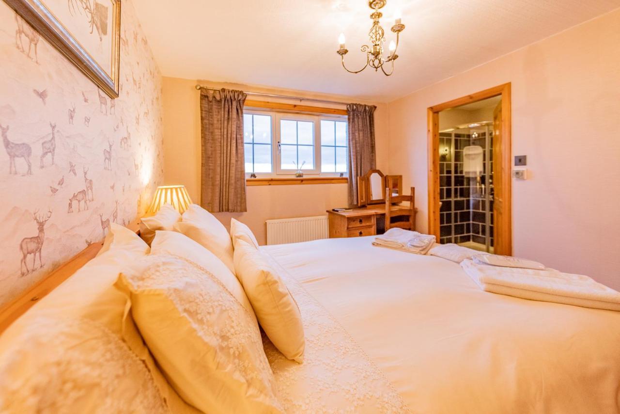 Paible Benview Bed And Breakfast & Luxury Lodge, Isle Of North Uist מראה חיצוני תמונה