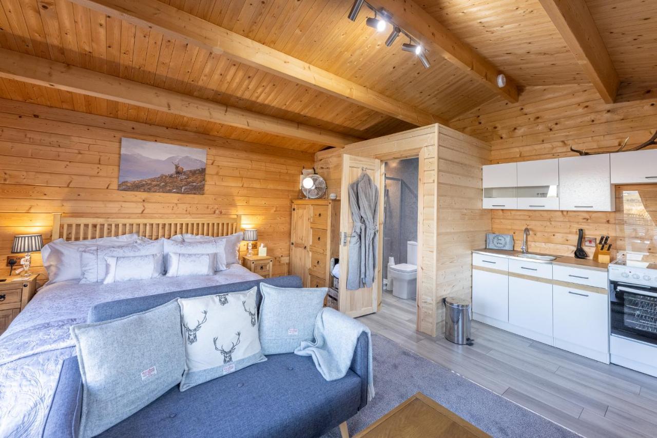 Paible Benview Bed And Breakfast & Luxury Lodge, Isle Of North Uist מראה חיצוני תמונה